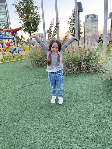 6 Yaş Beden mavi Renk Zara jean