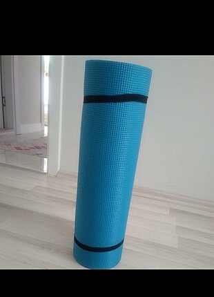 Yoga matı ve pilates bandı 