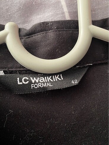 LC Waikiki Siyah bayan gömlek