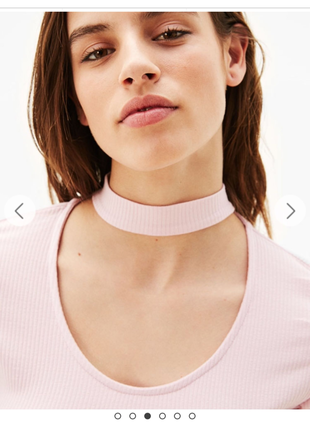 Bershka Choker yaka tişört