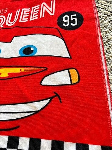 universal Beden kırmızı Renk Şimşek mcqueen panço