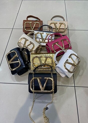 Valentino Kol çantası