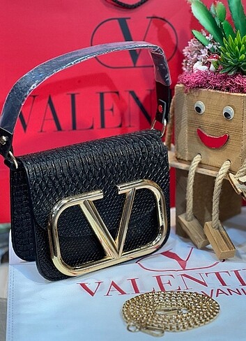 Valentino Kol çantası