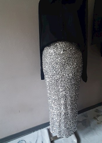 Gri Payetli Uzun Dar Etek