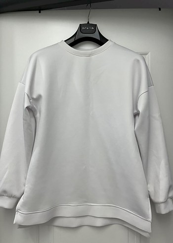38 Beden beyaz Renk Beyaz Kadın Pamuklu Salaş Sweatshirt ve etek takım
