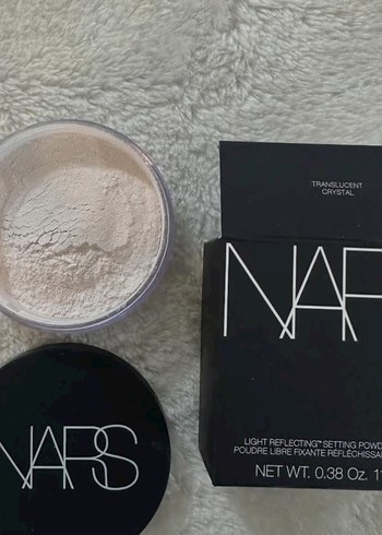 NARS Işıltılı Beyaz Pudra - Görsel 2
