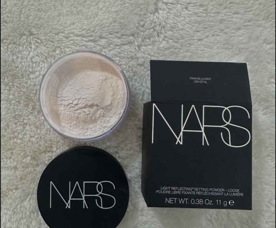 NARS Işıltılı Beyaz Pudra - Görsel 2