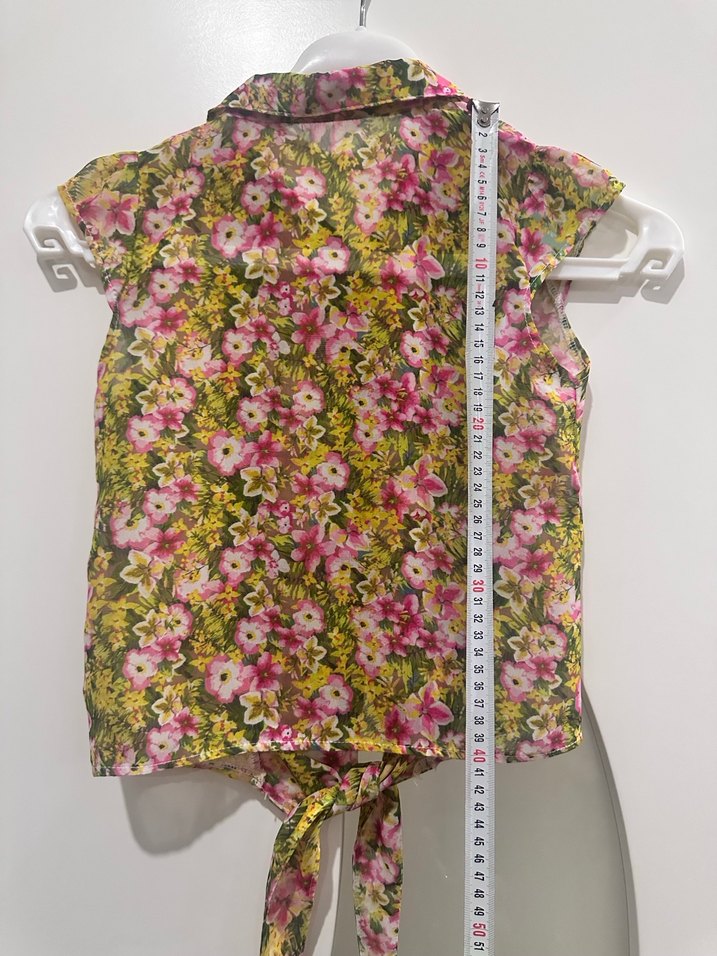 Çiçek Desenli Bağlamalı Kolsuz Gömlek - Görsel 3