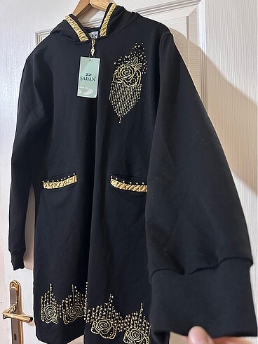 xl Beden Gold detaylı kapuşonlu tunik