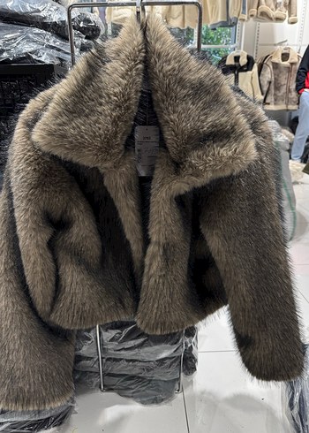 Zara Kahve Kürk Detaylı Midi Boy Kadın Mont