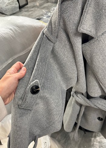 Zara Gri Kemerli Kısa Kaban