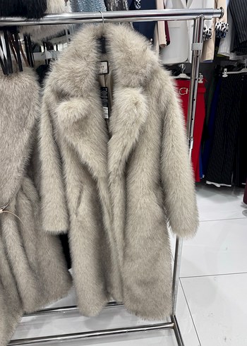 Gri Kürklü Uzun Kadın Sokak Stili Kaban - Görsel 6