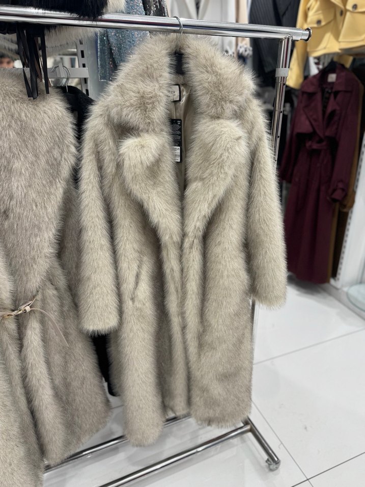 Gri Kürklü Uzun Kadın Sokak Stili Kaban - Görsel 2