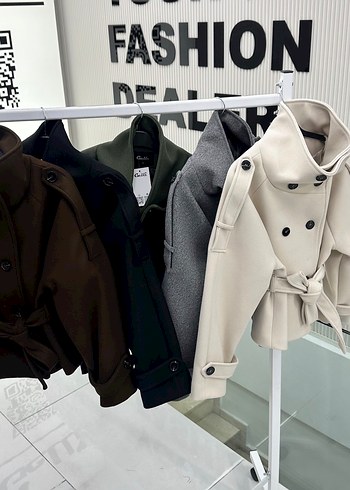 Zara Sikligin Ve Rahatligin Bulustugu Kruvaze Ceket
