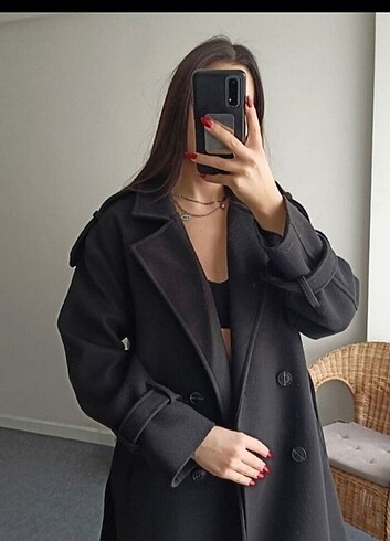 Bershka muadil kaşe kaban 