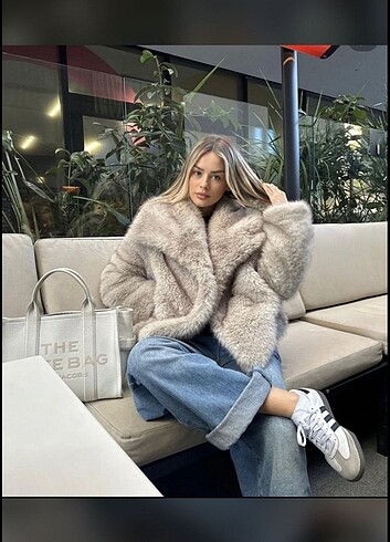 Zara muadil peluş kürk 