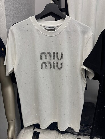 s Beden Miu Miu tshirt
