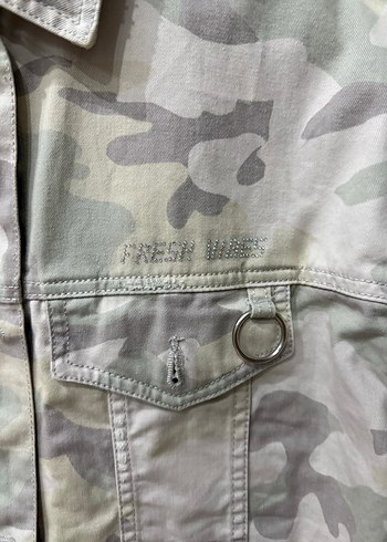 Bershka Kamuflaj Kot Ceket - Görsel 2