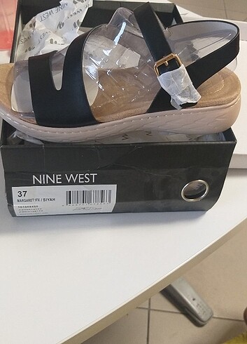 37 Beden siyah Renk Yeni kutulu, Sıfır, 37, Nine west, Sandalet 