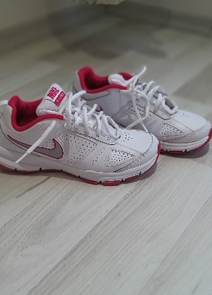 nike spor