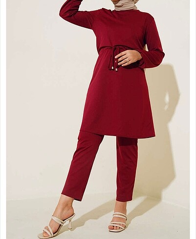 Bordo etiketli takım