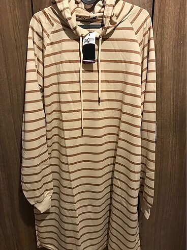 46 Beden camel Renk SIFIR ETİKETLİ SWEATSHİRT