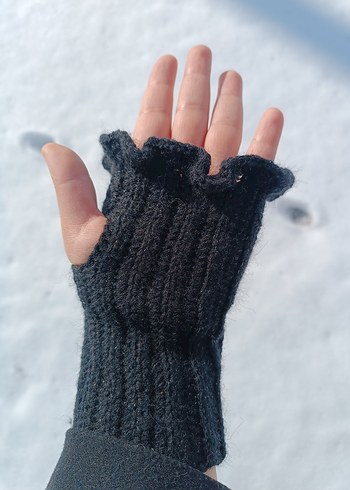 Siyah El Örgüsü Eldiven - Görsel 2