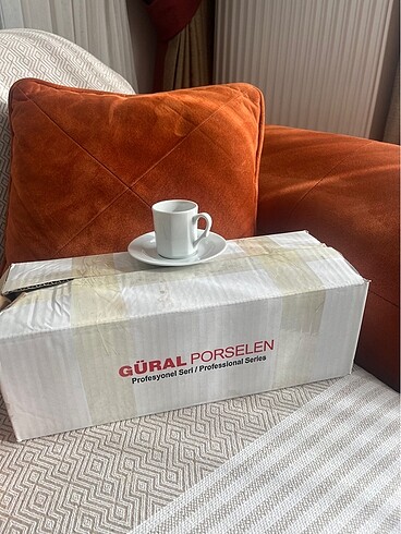 Hiç kullanılmadı Güral porselenden 24lü fincan takımı