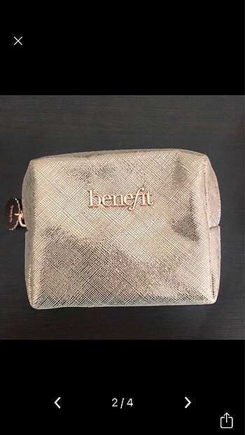 Benefit Cosmetics Benefit makyaj çantası