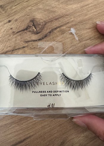 Hm Kolay Uygulanabilir Doğal Görünümlü Takma Kirpik - Görsel 2