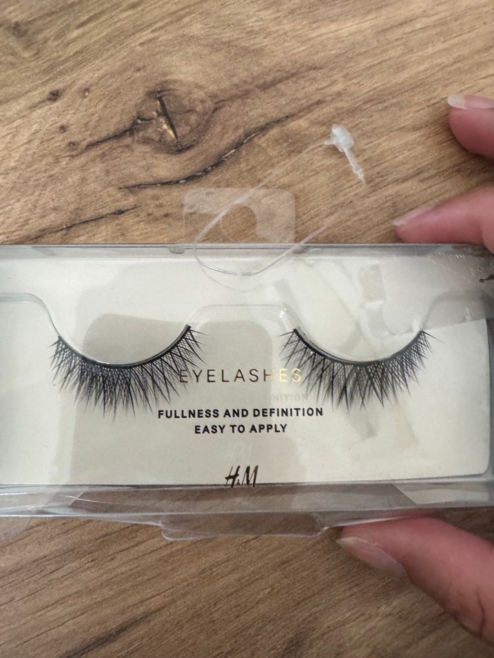 Hm Kolay Uygulanabilir Doğal Görünümlü Takma Kirpik - Görsel 2