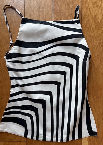 Zara sırtı açık Zebra Desenli İnce Askılı Kadın bluz