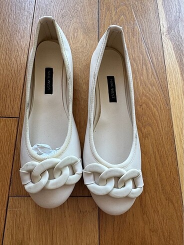 Nine west beyaz şık babet