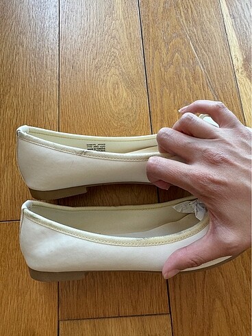 37 Beden beyaz Renk Nine west beyaz şık babet