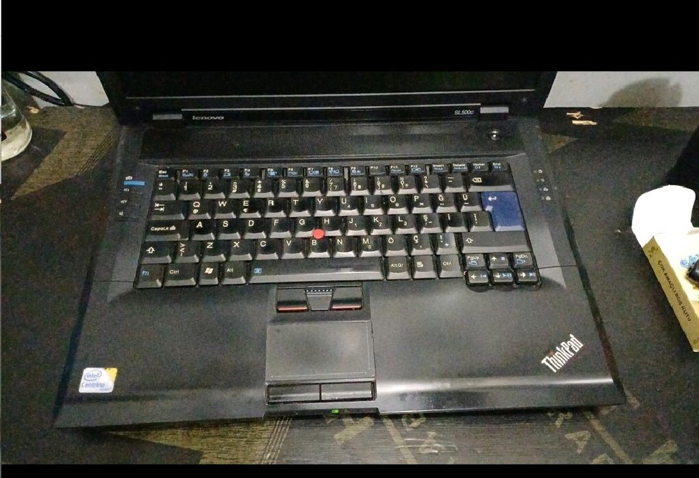 Siyah Lenovo ThinkPad - Görsel 3