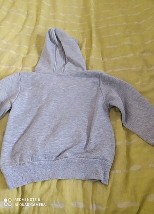 Kapşonlu sweatshirt