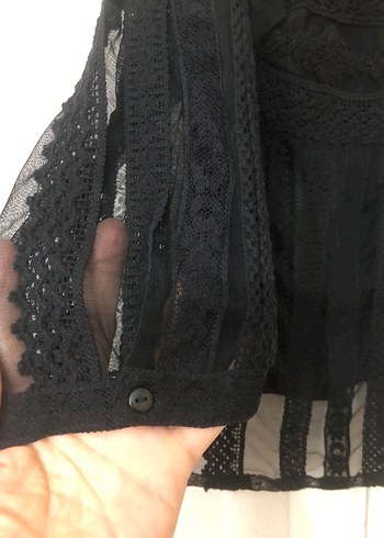 m Beden Dantel Detaylı Siyah Mango Bluz