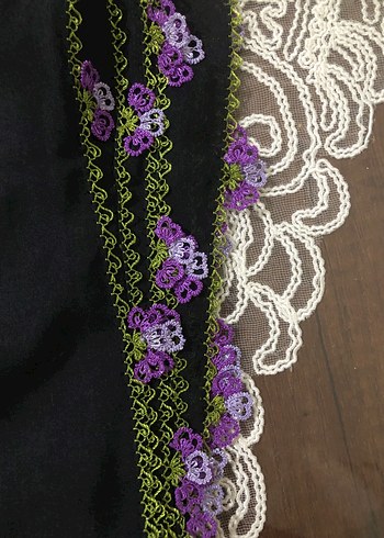 Mor İğne Oyası Detaylı Kadın Yazma - Görsel 3