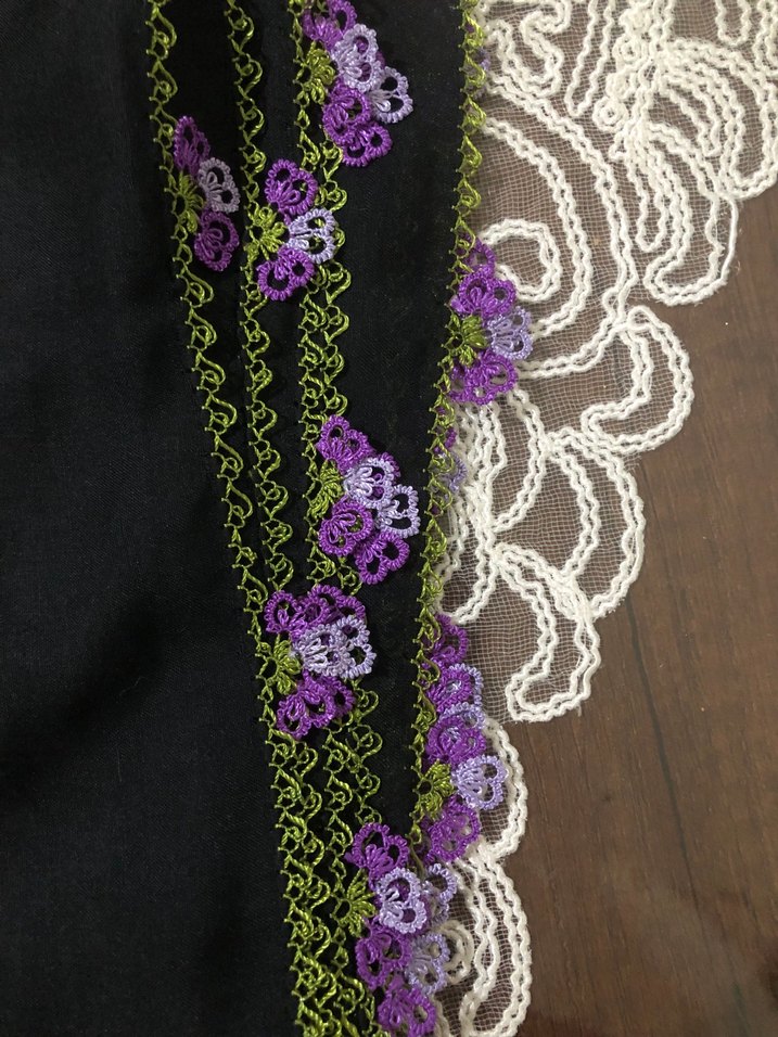 Mor İğne Oyası Detaylı Kadın Yazma - Görsel 3