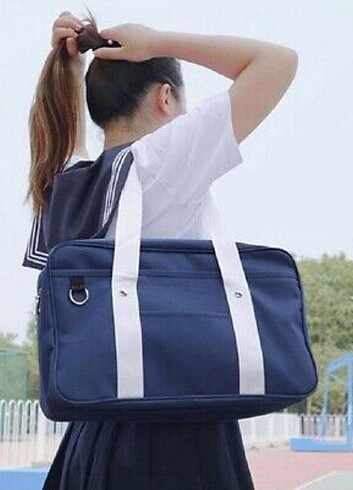 Mavi okul çantası japon