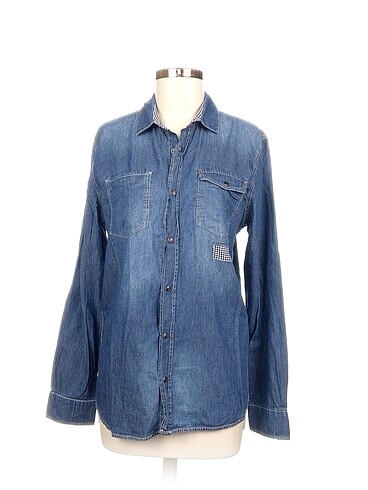 Urban Outfitters Gömlek %70 İndirimli.