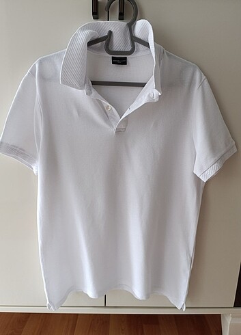 Beyaz Polo yaka t-shirt 