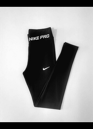 NIKE PRO TAYT