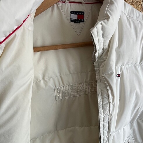 l Beden Tommy Hilfiger