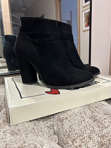 Siyah bootie