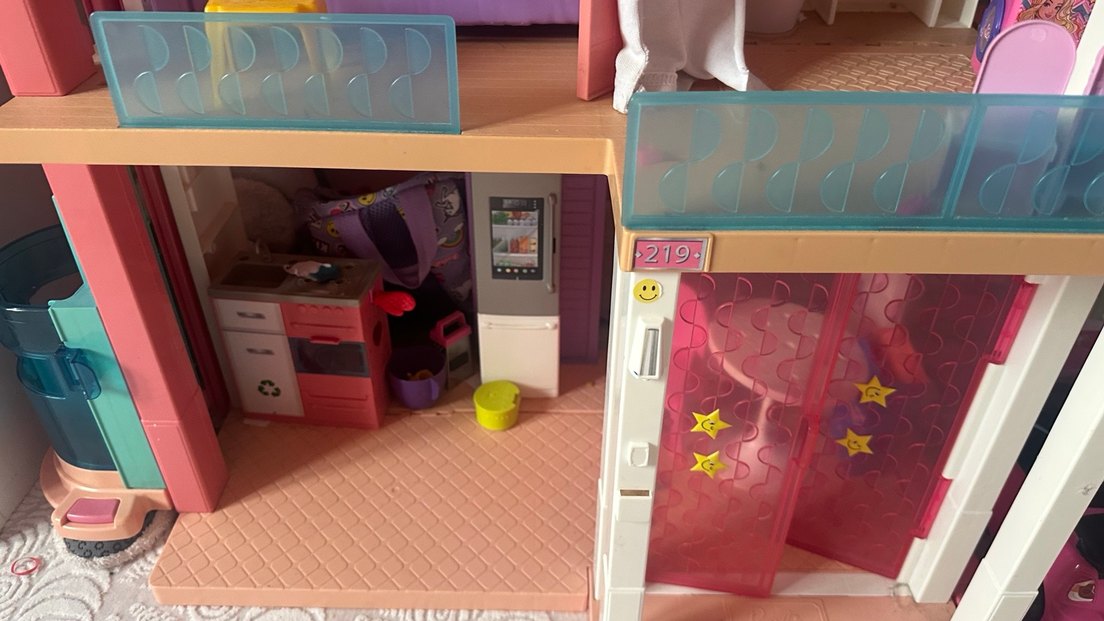 Pembe Barbie Oyuncak Evi - Görsel 5