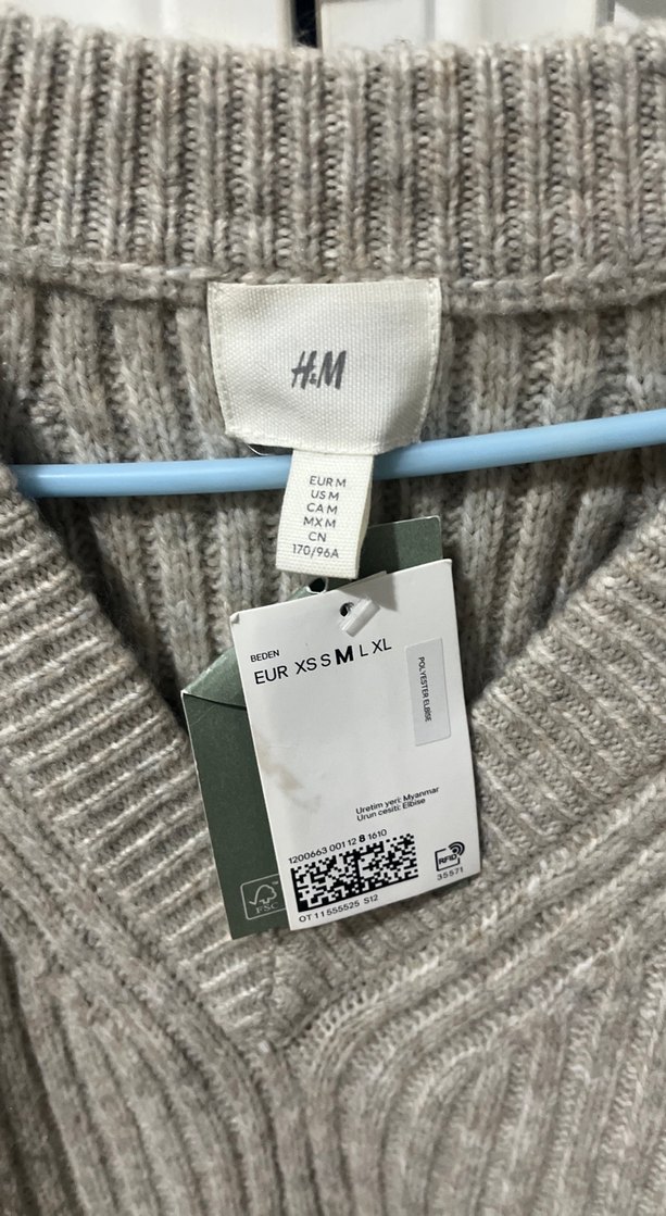 H&M V Yaka Gri Uzun Triko Elbise - Görsel 2