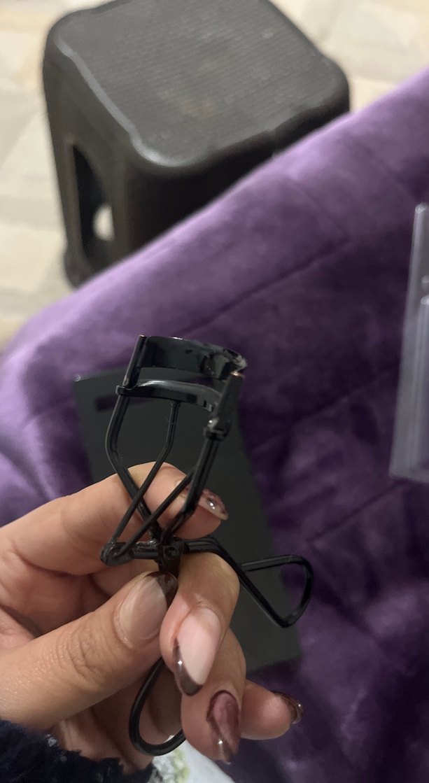 MAC Siyah Kirpik Kıvırıcı - Görsel 2