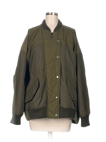 Pull and Bear Bomber %70 İndirimli.