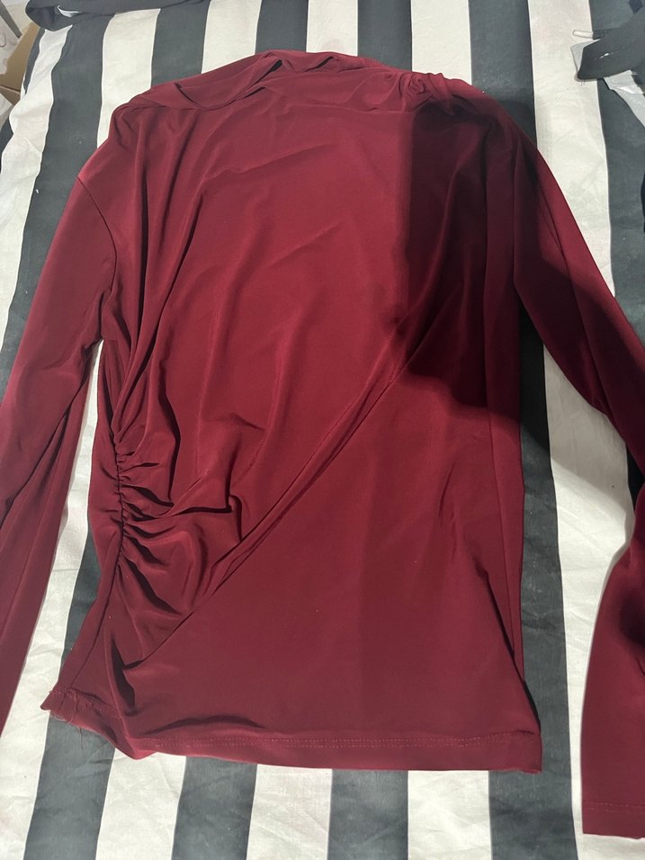 Bordo Drapeli Yüksek Yaka Kadın Bluz - Görsel 2